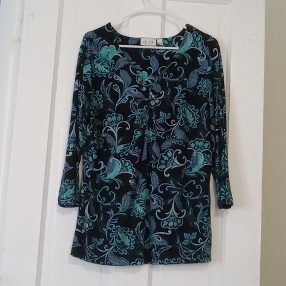 d & Co. Women's top - Picture 1 of 6